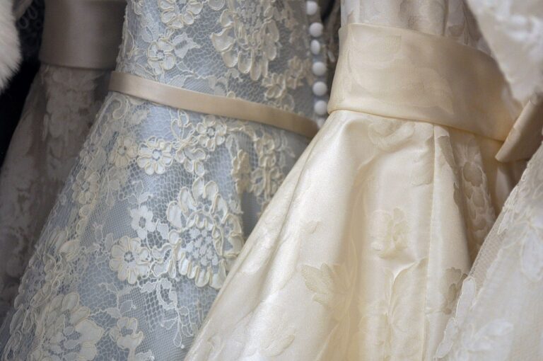 gown, dress, formal-2588238.jpg